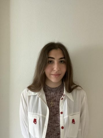 Photo of Elena Hanna